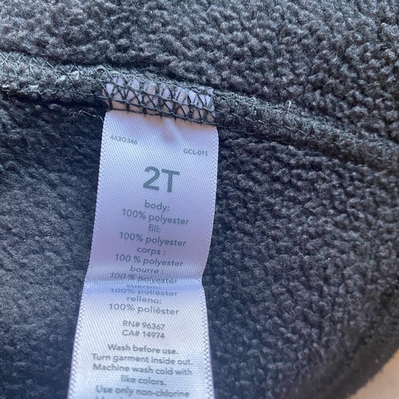 Oshkosh B’gosh sweater 2T - Picture 9 of 9